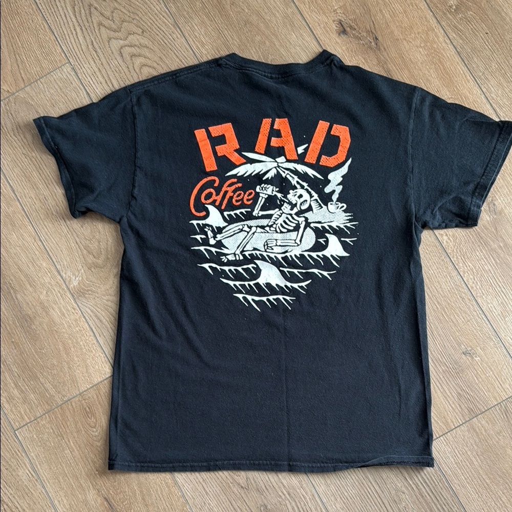 Men’s M Coffee graphic t-shirt